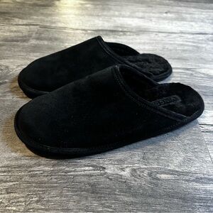 NWOT Vince, Hampton Mens Lamb Fur Lined Slip On Slide Slippers, Black 9M (42.5)